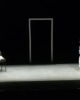 Cartel de "Locos" de la Compañía Producciones Alberto Alfaro S.L. en Teatro Auditorio Constantino Romero, Chinchilla de Monte-Aragón