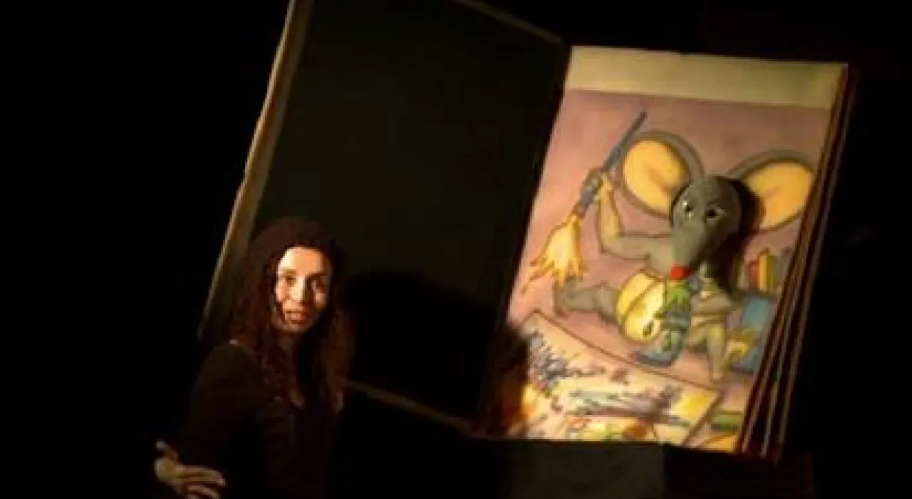 Cartel de "El Ratón Pérez y sus colores mágicos" de la Compañía Arte Fusión Títeres